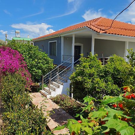 Akeron'S Rooms Sarande Exterior photo