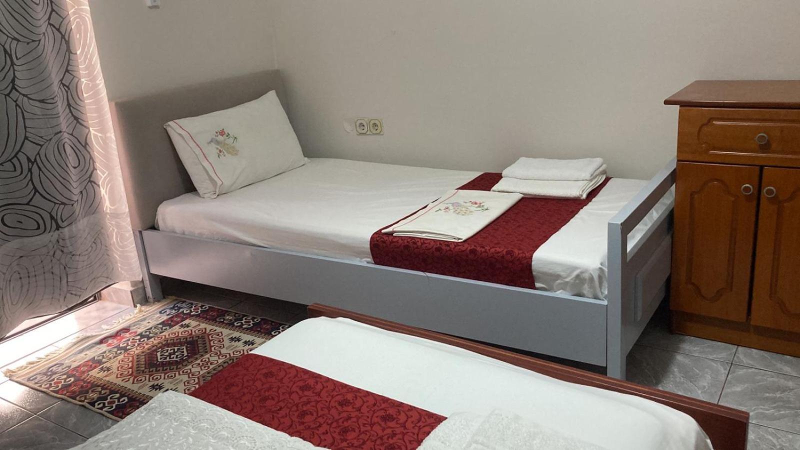 Akeron'S Rooms Sarande Exterior photo